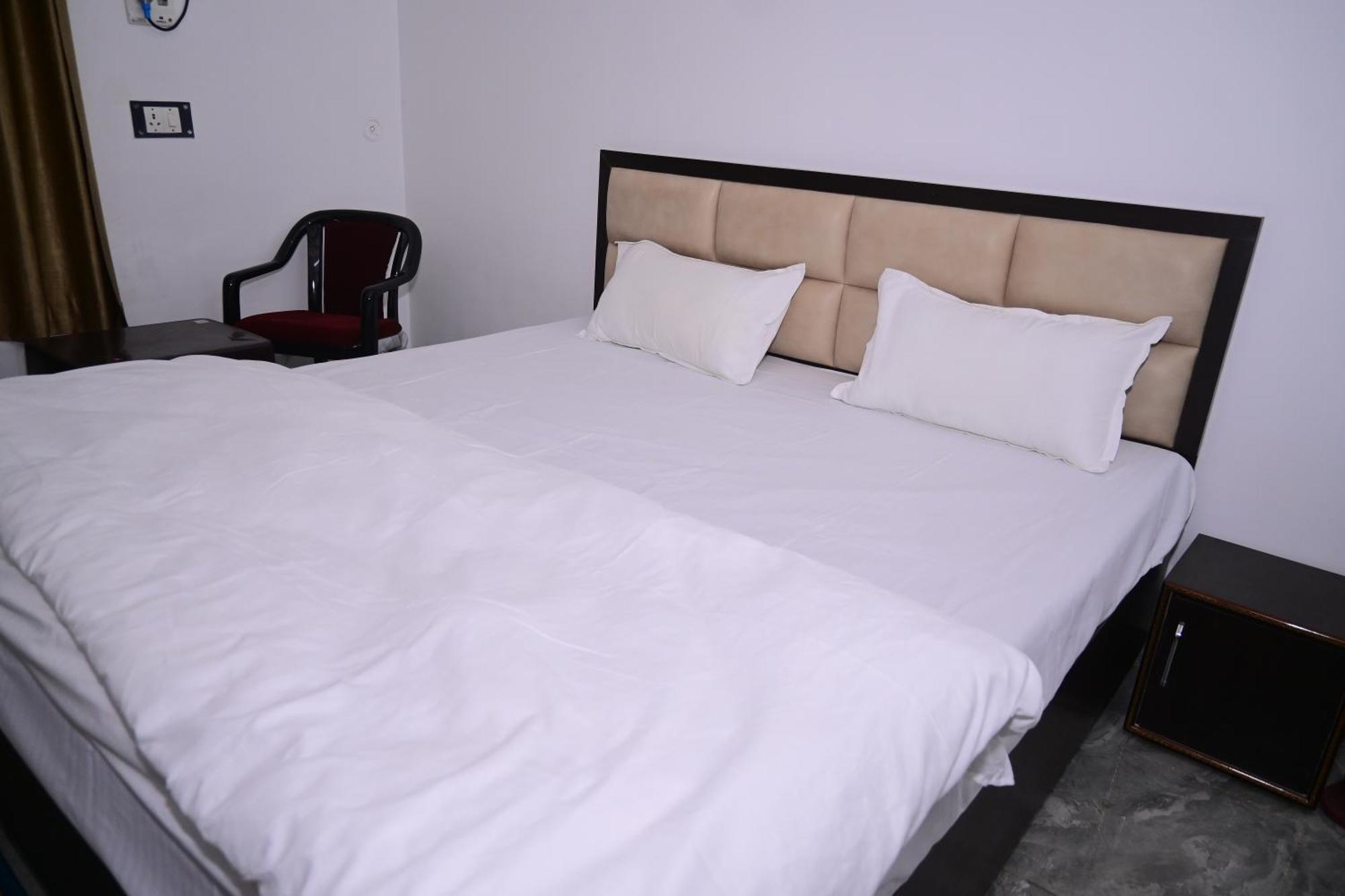 Shri Narayanam Guest House And Home Stay Ayodhya Exteriör bild