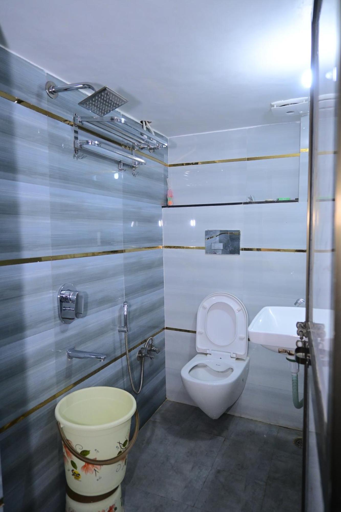 Shri Narayanam Guest House And Home Stay Ayodhya Exteriör bild