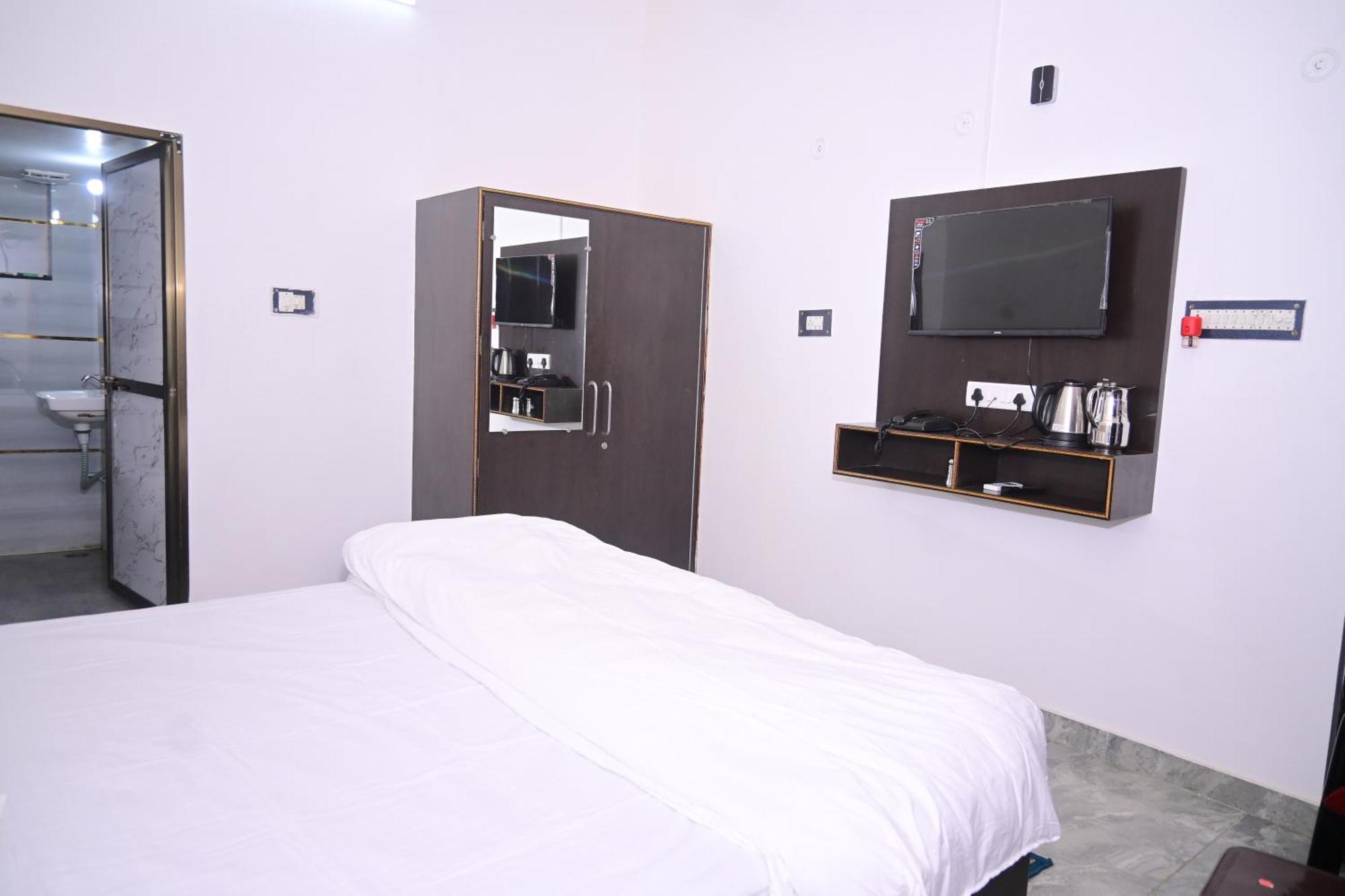 Shri Narayanam Guest House And Home Stay Ayodhya Exteriör bild