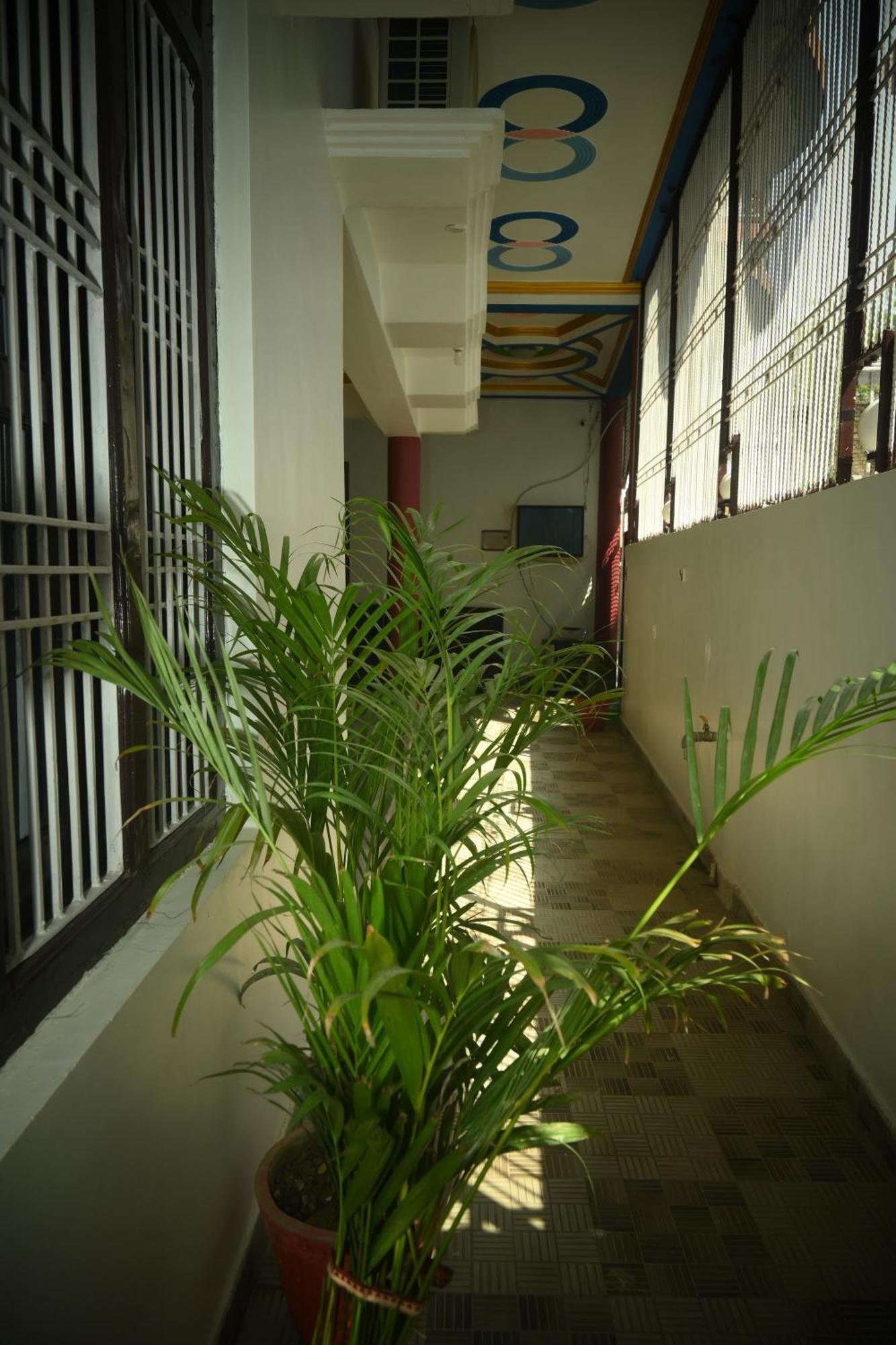 Shri Narayanam Guest House And Home Stay Ayodhya Exteriör bild